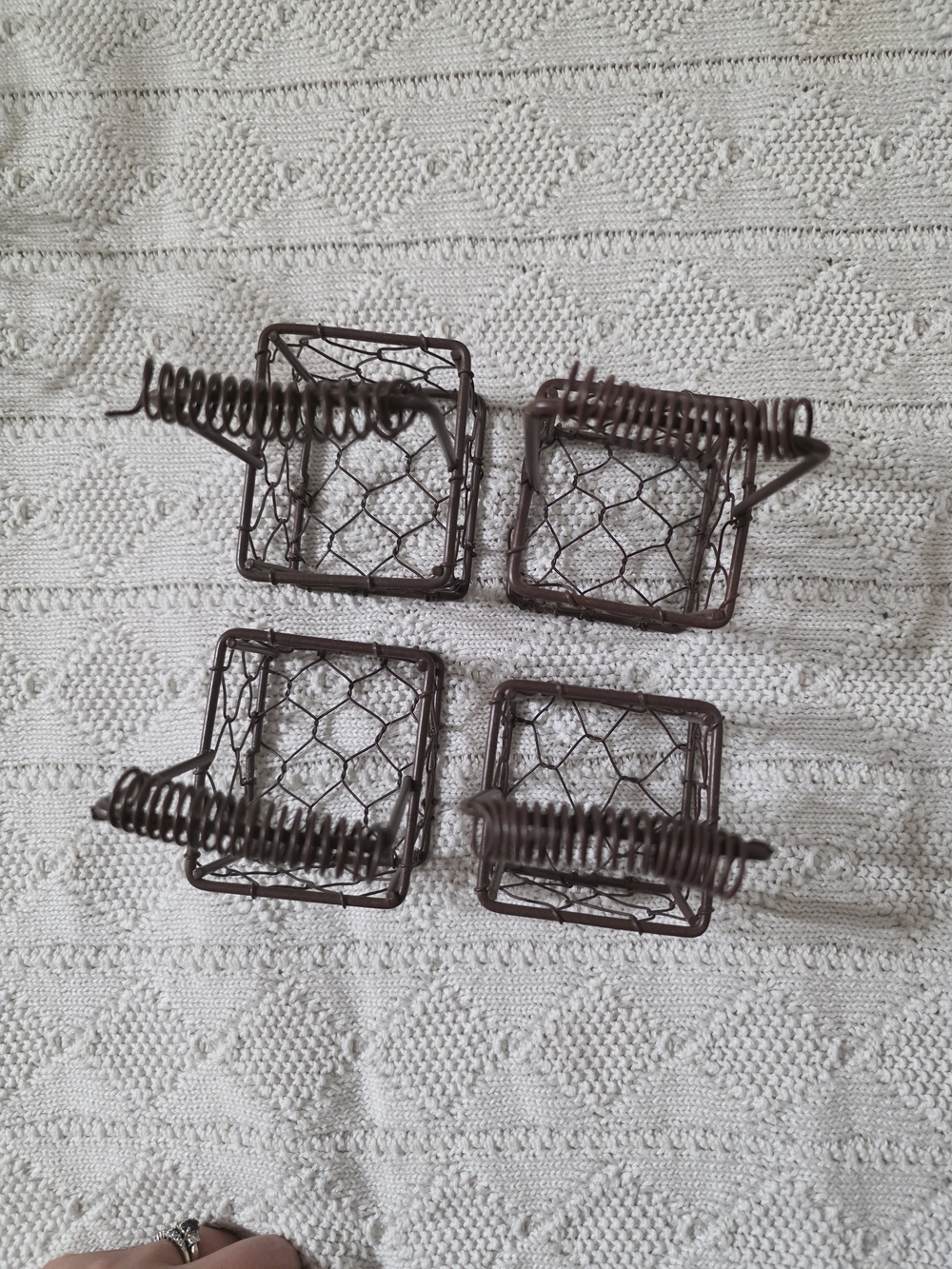 Set of 6 Rustic Wire Baskets - Picture 6 of 9